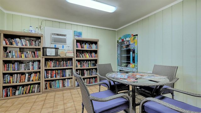 1075 GULF OF MEXICO DRIVE 303, Longboat Key, FL 34228