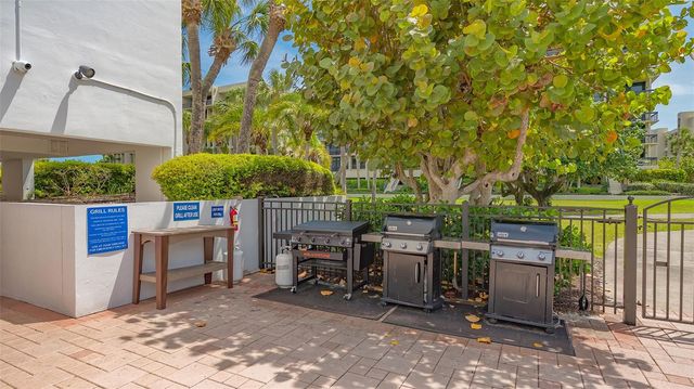 1075 GULF OF MEXICO DRIVE 303, Longboat Key, FL 34228