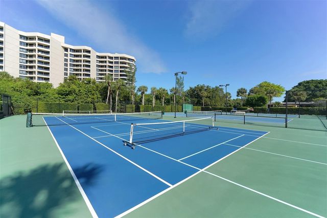 1075 GULF OF MEXICO DRIVE 303, Longboat Key, FL 34228