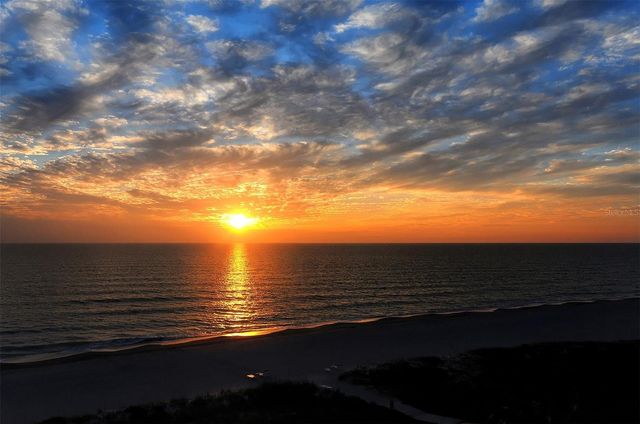 1075 GULF OF MEXICO DRIVE 303, Longboat Key, FL 34228