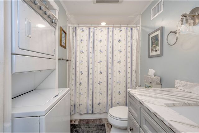 1 Barnes St, Wareham, MA 02571