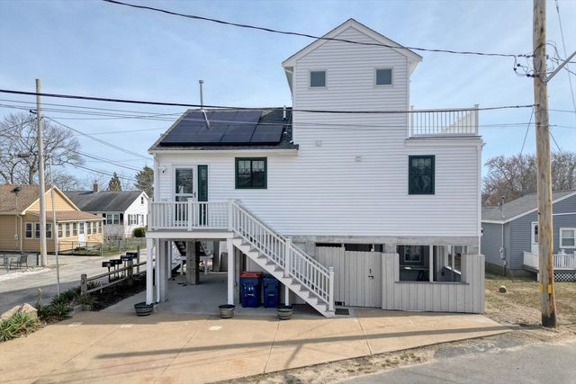 1 Barnes St, Wareham, MA 02571