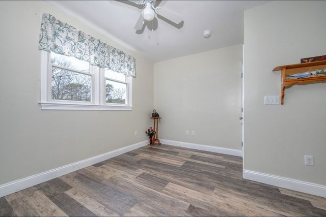 1 Barnes St, Wareham, MA 02571