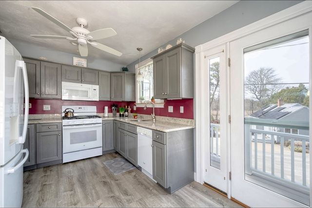 1 Barnes St, Wareham, MA 02571