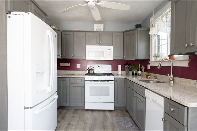 1 Barnes St, Wareham, MA 02571