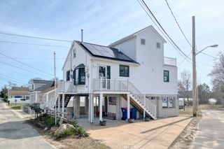 1 Barnes St, Wareham, MA 02571