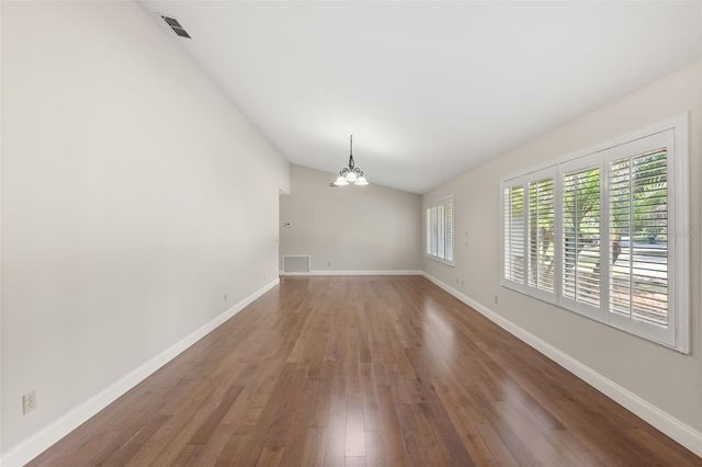 5321 FOXSHIRE COURT, Orlando, FL 32819