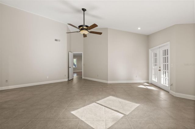 5321 FOXSHIRE COURT, Orlando, FL 32819