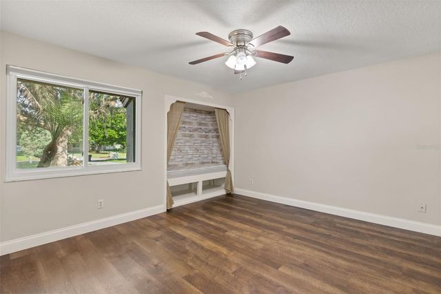 5321 FOXSHIRE COURT, Orlando, FL 32819