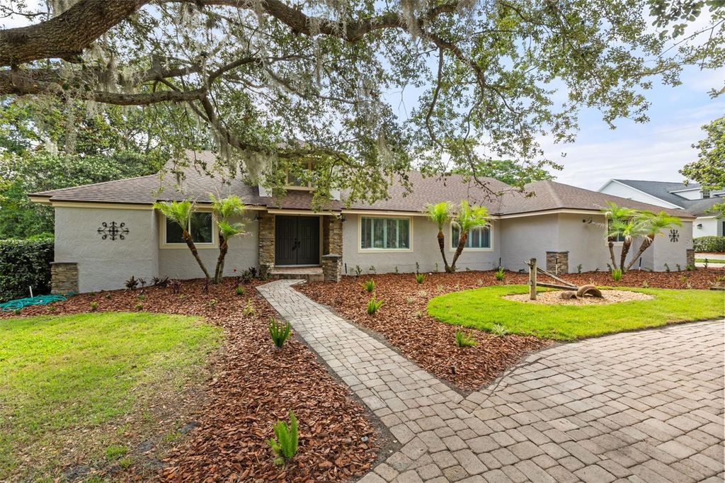 Image 19 of property listing at 5321 FOXSHIRE COURT, Orlando, FL 32819