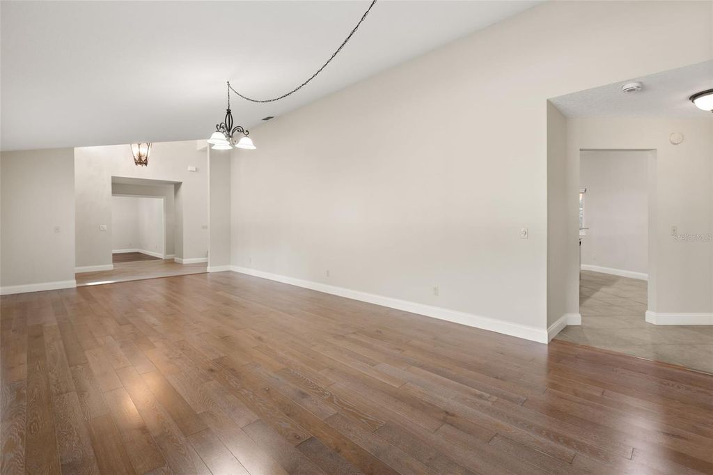 Image 22 of property listing at 5321 FOXSHIRE COURT, Orlando, FL 32819