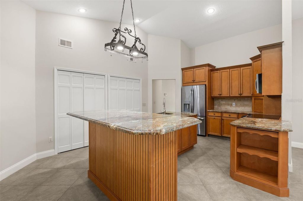 Image 32 of property listing at 5321 FOXSHIRE COURT, Orlando, FL 32819