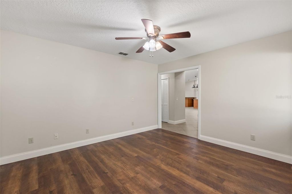 Image 33 of property listing at 5321 FOXSHIRE COURT, Orlando, FL 32819