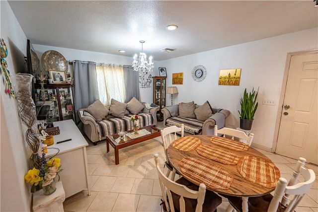 4645 N Powell Avenue, Kingman, AZ 86409