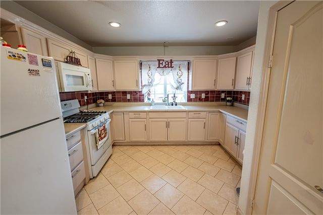 4645 N Powell Avenue, Kingman, AZ 86409