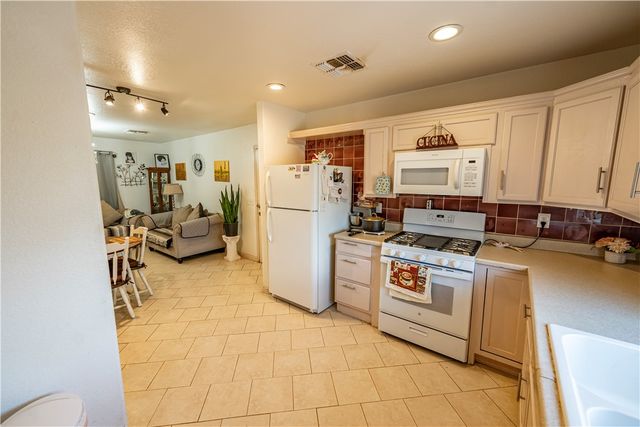 4645 N Powell Avenue, Kingman, AZ 86409