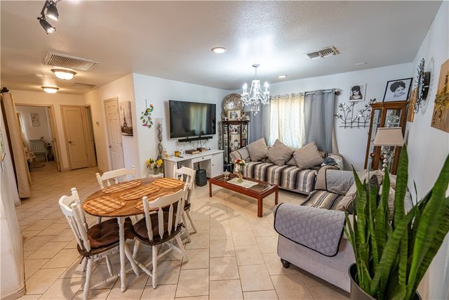 4645 N Powell Avenue, Kingman, AZ 86409