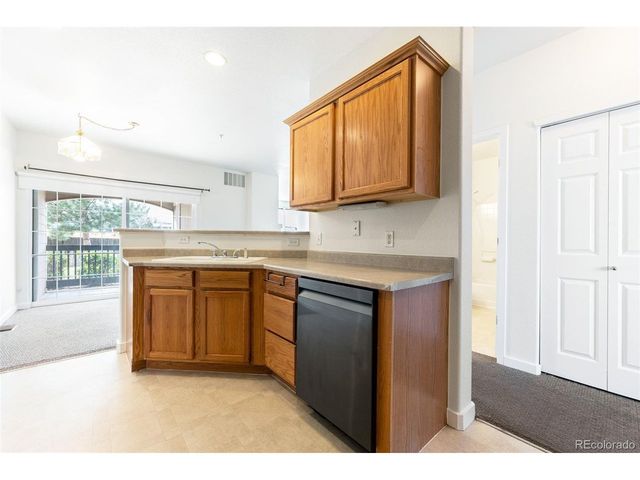 8976 Fox Dr 1-102, Denver, CO 80260