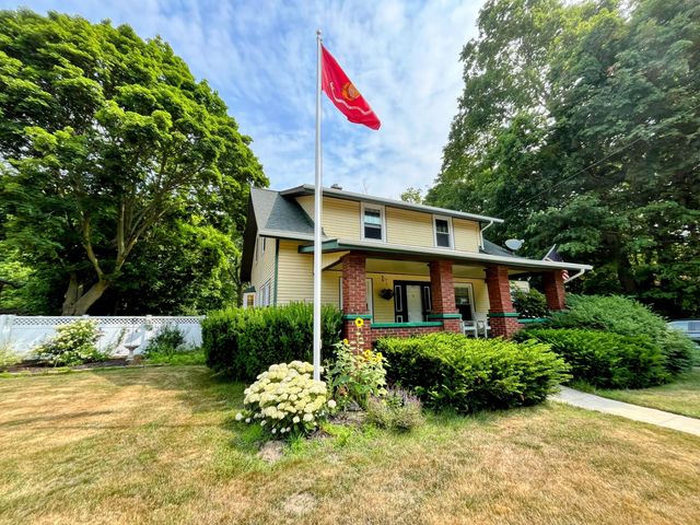 731 Phoenix Street, South Haven, MI 49090