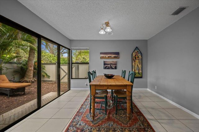 2537 Bedford Mews Drive, Wellington, FL 33414