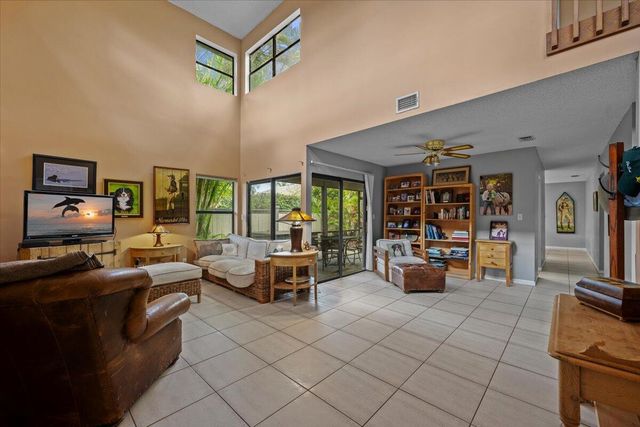 2537 Bedford Mews Drive, Wellington, FL 33414