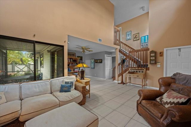 2537 Bedford Mews Drive, Wellington, FL 33414