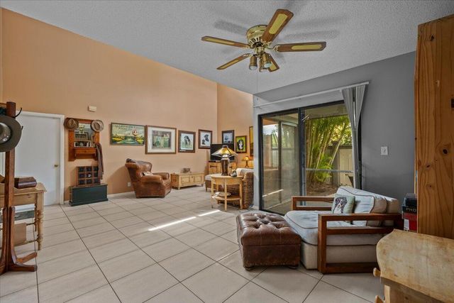 2537 Bedford Mews Drive, Wellington, FL 33414