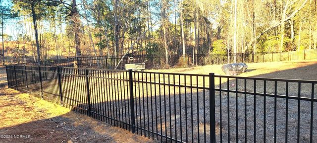 125 Mullingar Drive, Carthage, NC 28327
