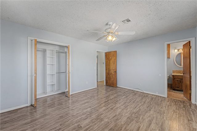 2605 White Oak Drive, Rogers, AR 72758