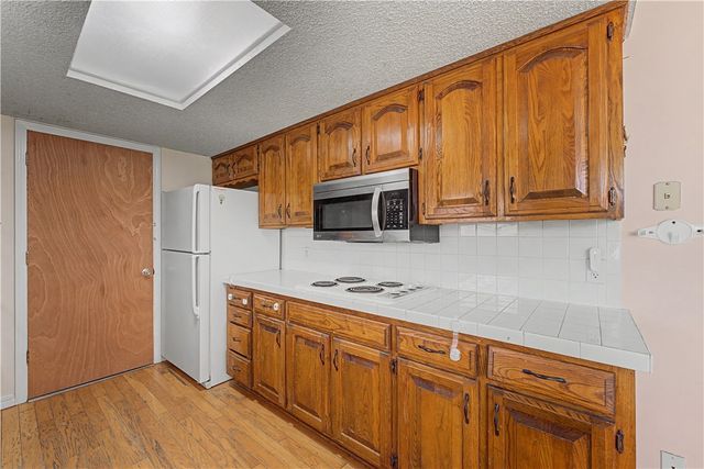 2605 White Oak Drive, Rogers, AR 72758