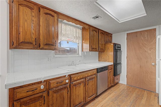 2605 White Oak Drive, Rogers, AR 72758