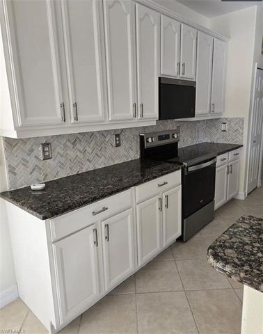 25080 Divot DR, Bonita Springs, FL 34135