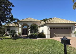 25080 Divot DR, Bonita Springs, FL 34135