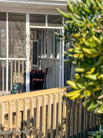 6910 12th Avenue, Sneads Ferry, NC 28460