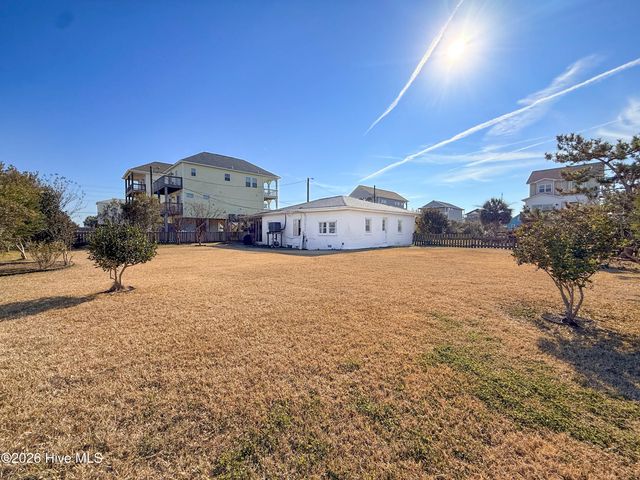 6910 12th Avenue, Sneads Ferry, NC 28460