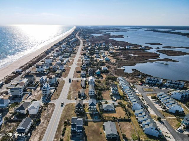 6910 12th Avenue, Sneads Ferry, NC 28460