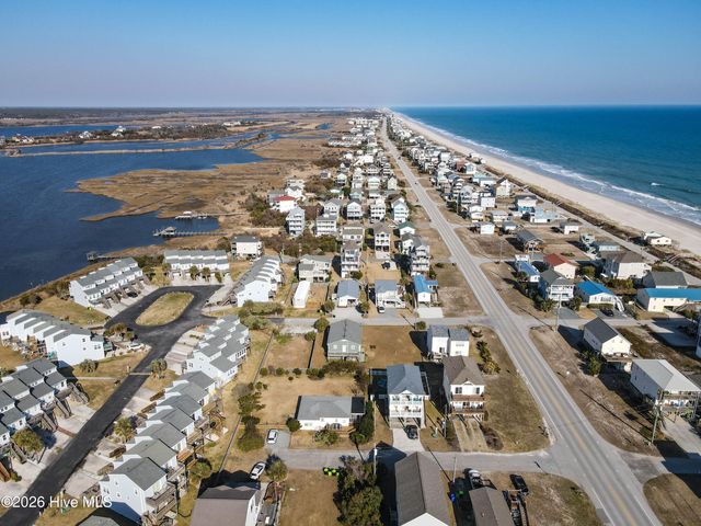 6910 12th Avenue, Sneads Ferry, NC 28460