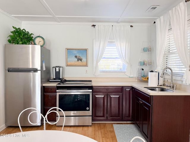 6910 12th Avenue, Sneads Ferry, NC 28460