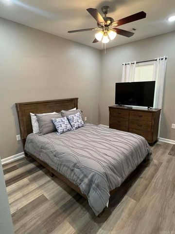 319 N High Street, Heber Springs, AR 72543