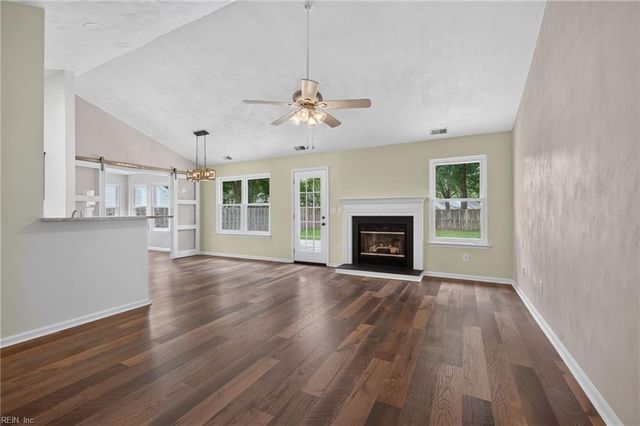 209 Rose Ash WAY, Chesapeake, VA 23320