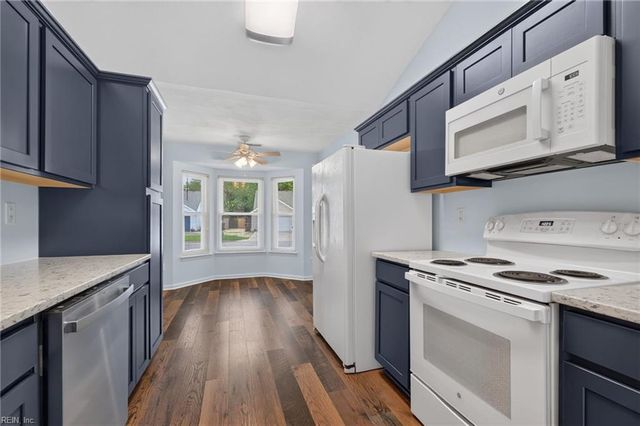 209 Rose Ash WAY, Chesapeake, VA 23320