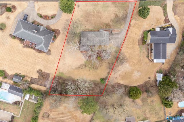 1702 E Stonehurst Drive, Huntsville, AL 35801