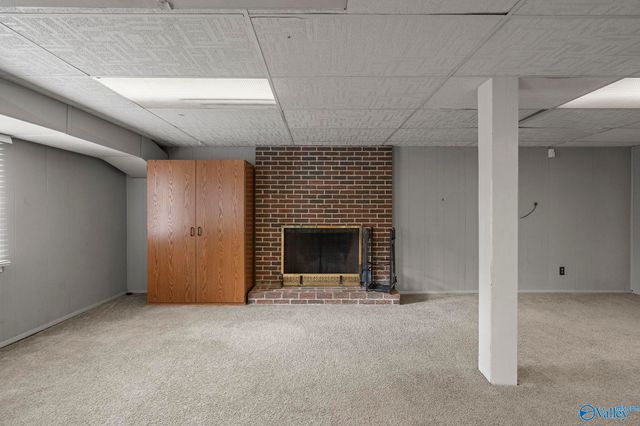 1702 E Stonehurst Drive, Huntsville, AL 35801