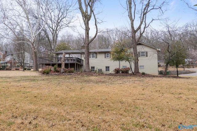 1702 E Stonehurst Drive, Huntsville, AL 35801