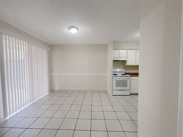 12023 Greenwood Forest Drive B, Houston, TX 77066