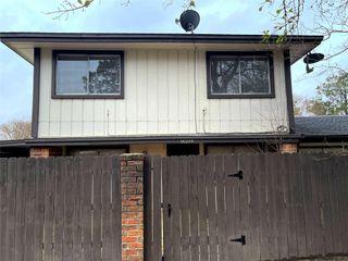 12023 Greenwood Forest Drive B, Houston, TX 77066