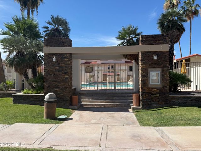 7921 E SAN MIGUEL Avenue 8, Scottsdale, AZ 85250