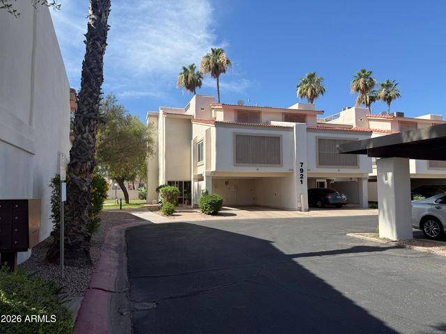 7921 E SAN MIGUEL Avenue 8, Scottsdale, AZ 85250