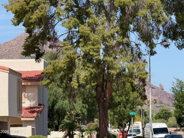 7921 E SAN MIGUEL Avenue 8, Scottsdale, AZ 85250