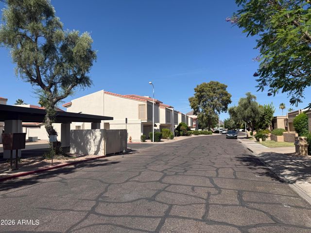 7921 E SAN MIGUEL Avenue 8, Scottsdale, AZ 85250